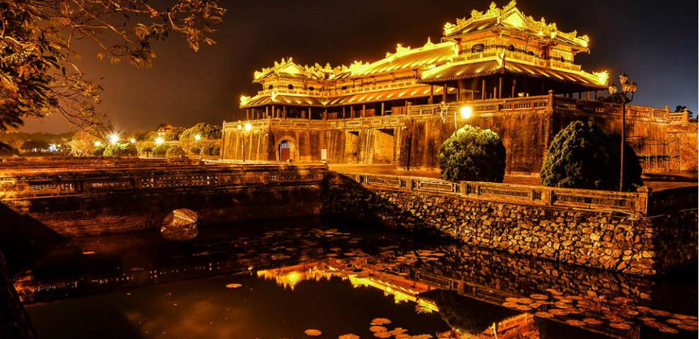 kinh-nghiem-du-lich-va-thue-xe-di-hue-gia-re (3)